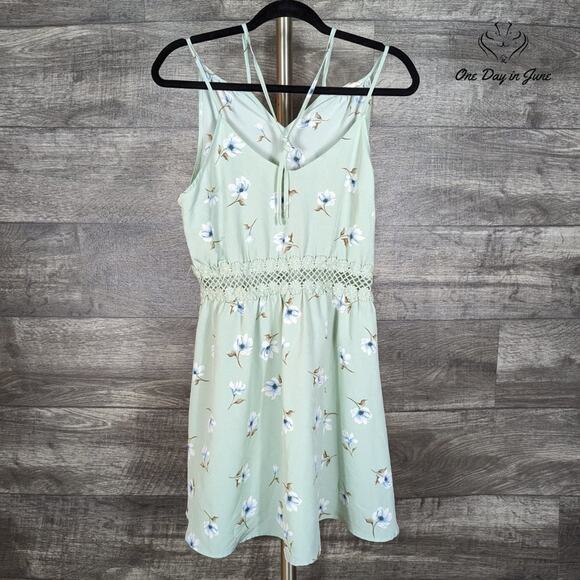 EM Spaghetti Strap Mini Dress Size M - Picture 2 of 6